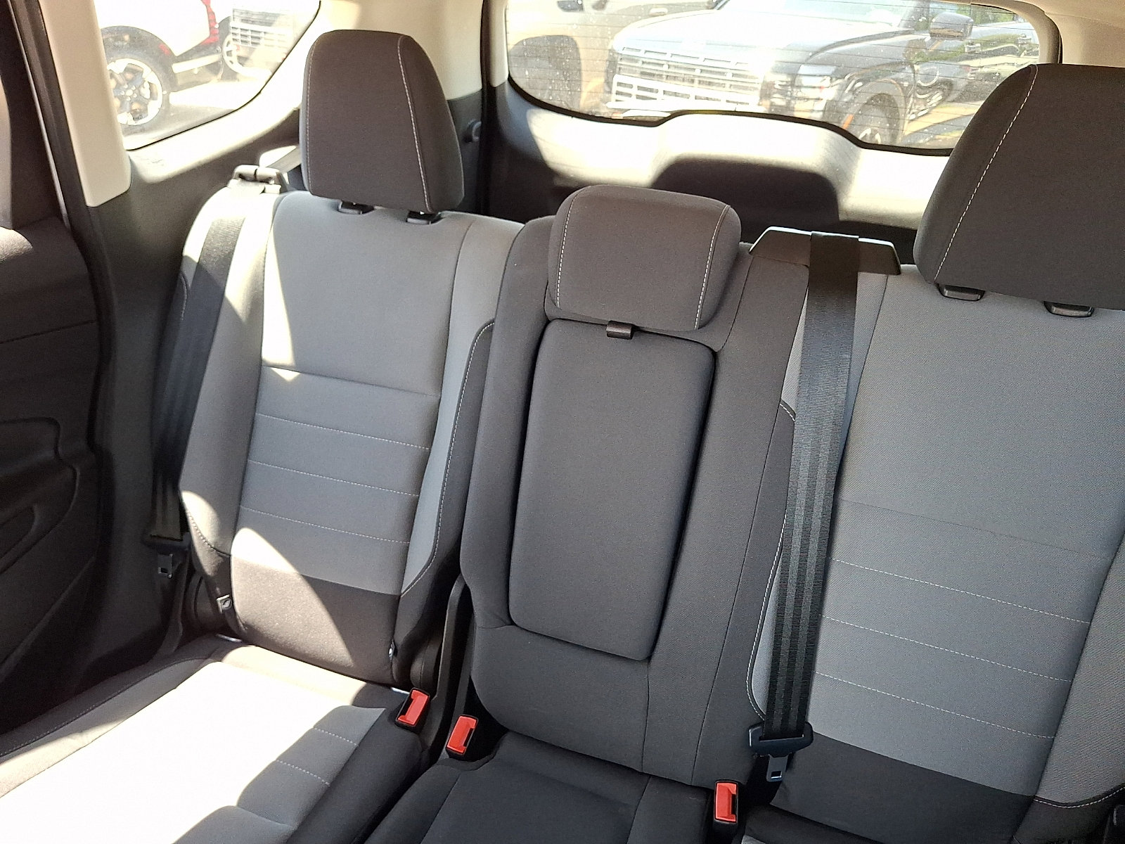 Used 2016 Ford Escape SE AWD/4WD image 18