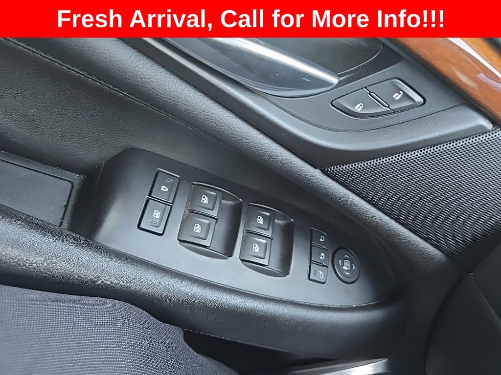 Used 2019 Cadillac Escalade Luxury AWD/4WD image 16