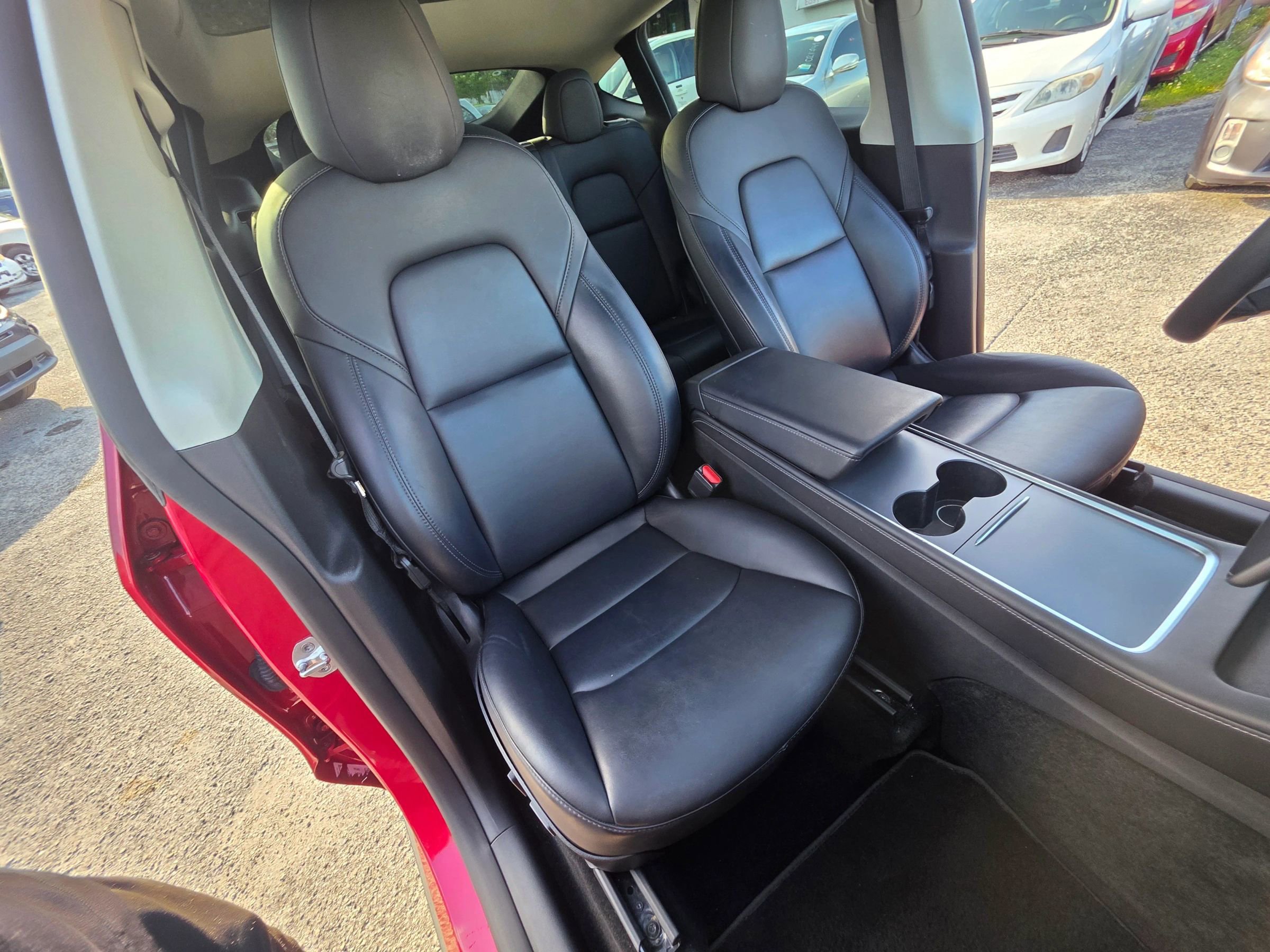 Used 2022 Tesla Model Y Performance AWD/4WD image 19