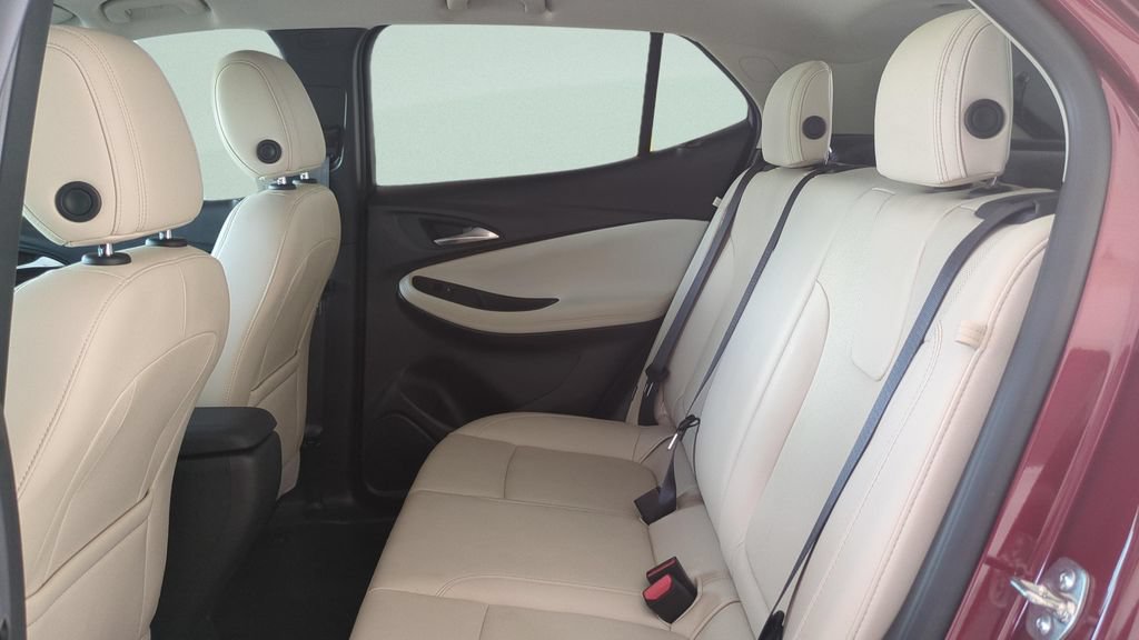 Used 2025 Buick Encore GX Sport Touring FWD image 10
