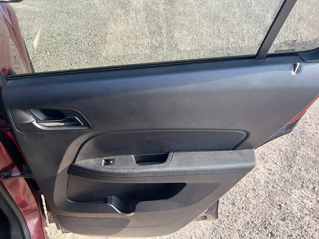 Used 2010 Chevrolet Equinox LT w/ Vehicle Interface Package FWD image 27