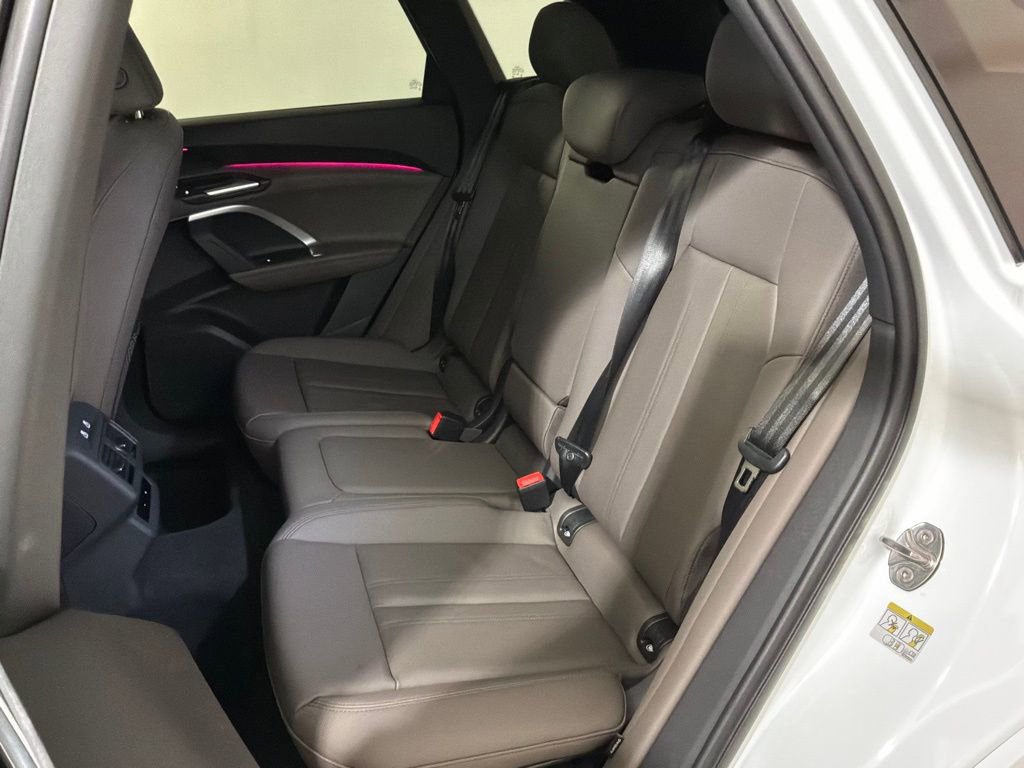 Certified 2025 Audi Q5 Premium w/ Convenience Package image 19