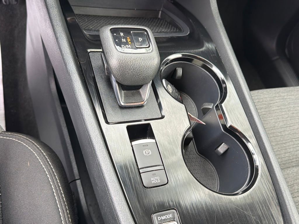 Used 2023 Nissan Rogue SV FWD image 24