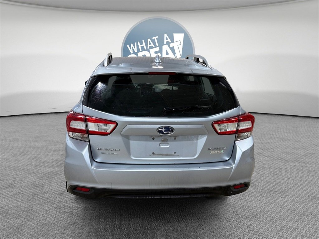 Used 2017 Subaru Impreza 2.0i Premium image 5