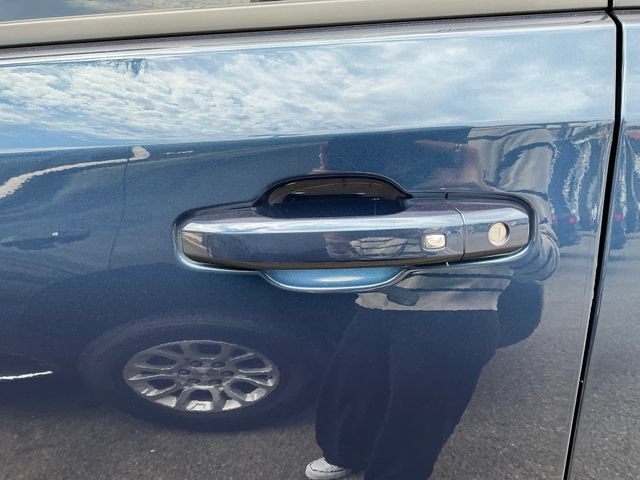 Used 2021 Chevrolet Silverado 1500 LT RWD image 10