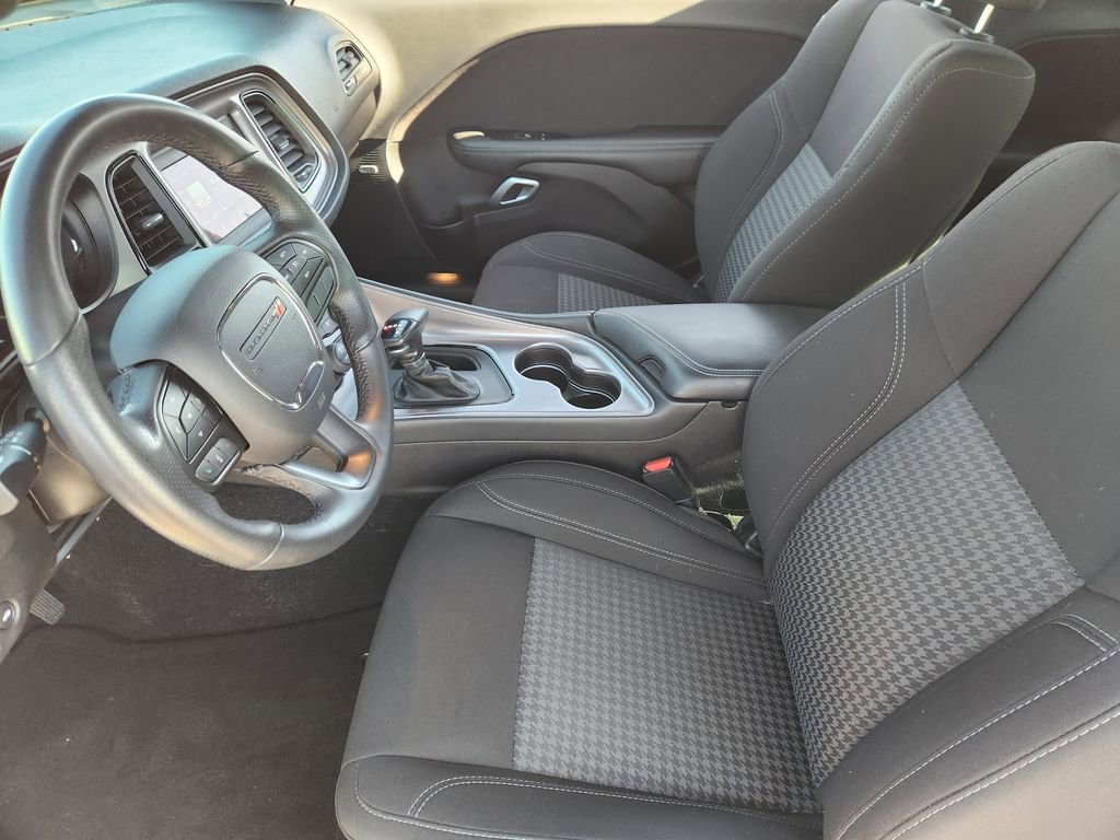 Used 2023 Dodge Challenger SXT w/ Blacktop Package image 10