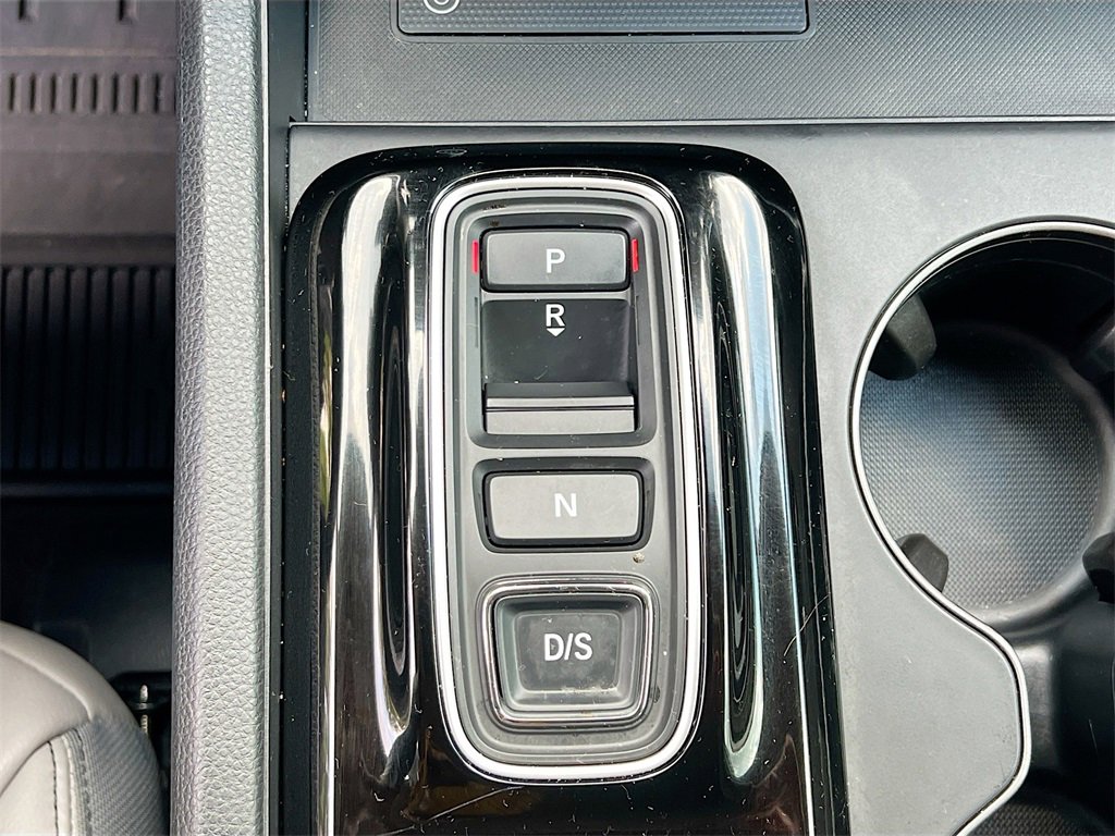 Used 2025 Honda Pilot EX-L image 17