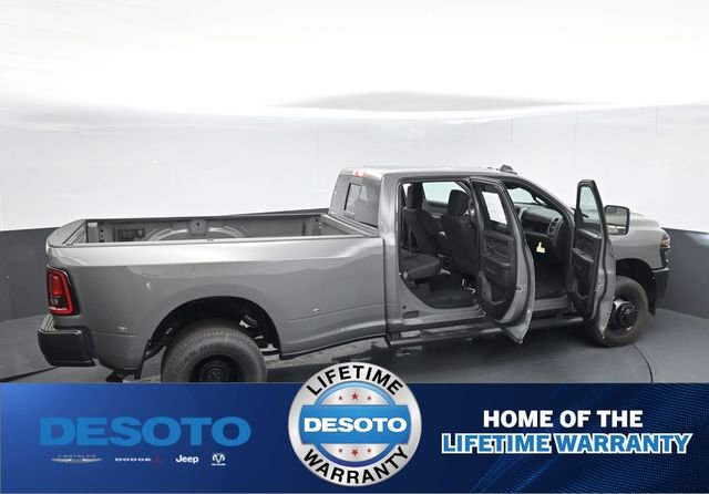New 2026 RAM 3500 Tradesman AWD/4WD image 57
