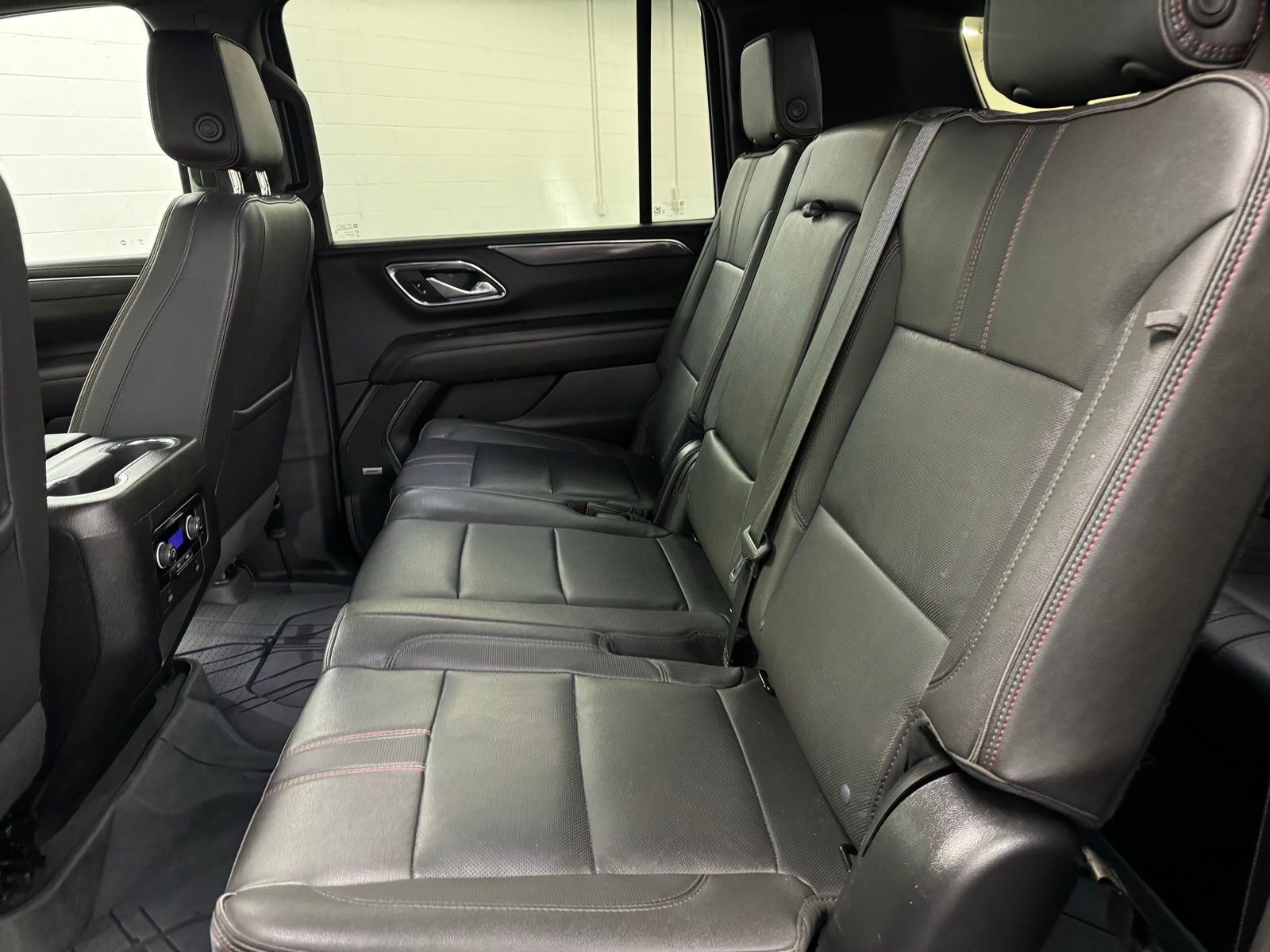 Used 2023 Chevrolet Suburban RST image 13