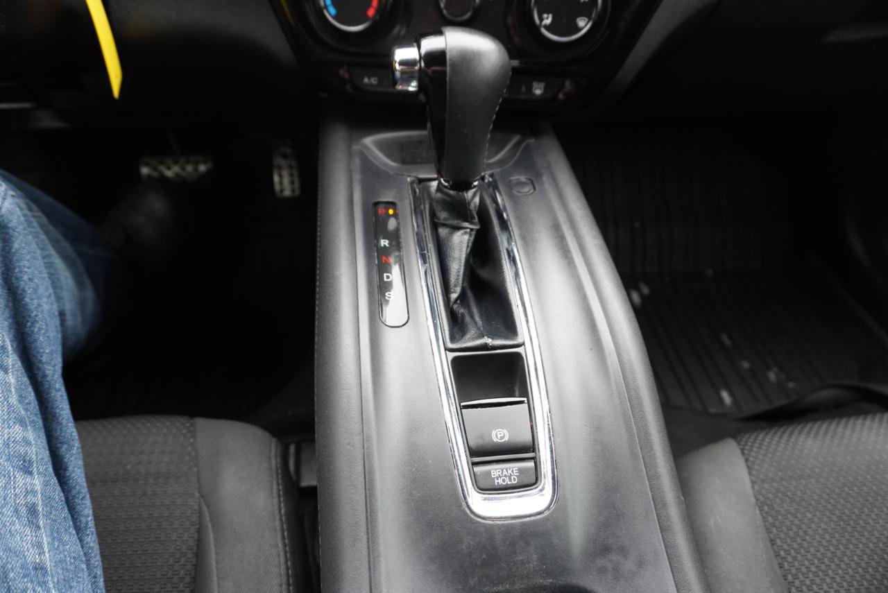 Used 2022 Honda HR-V Sport image 14