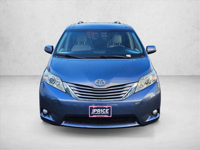 Used 2016 Toyota Sienna XLE w/ XLE Navigation Package image 2