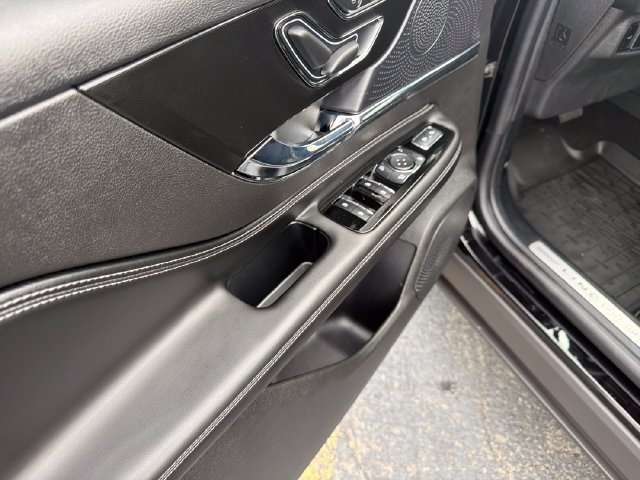 Certified 2024 Lincoln Corsair FWD image 14