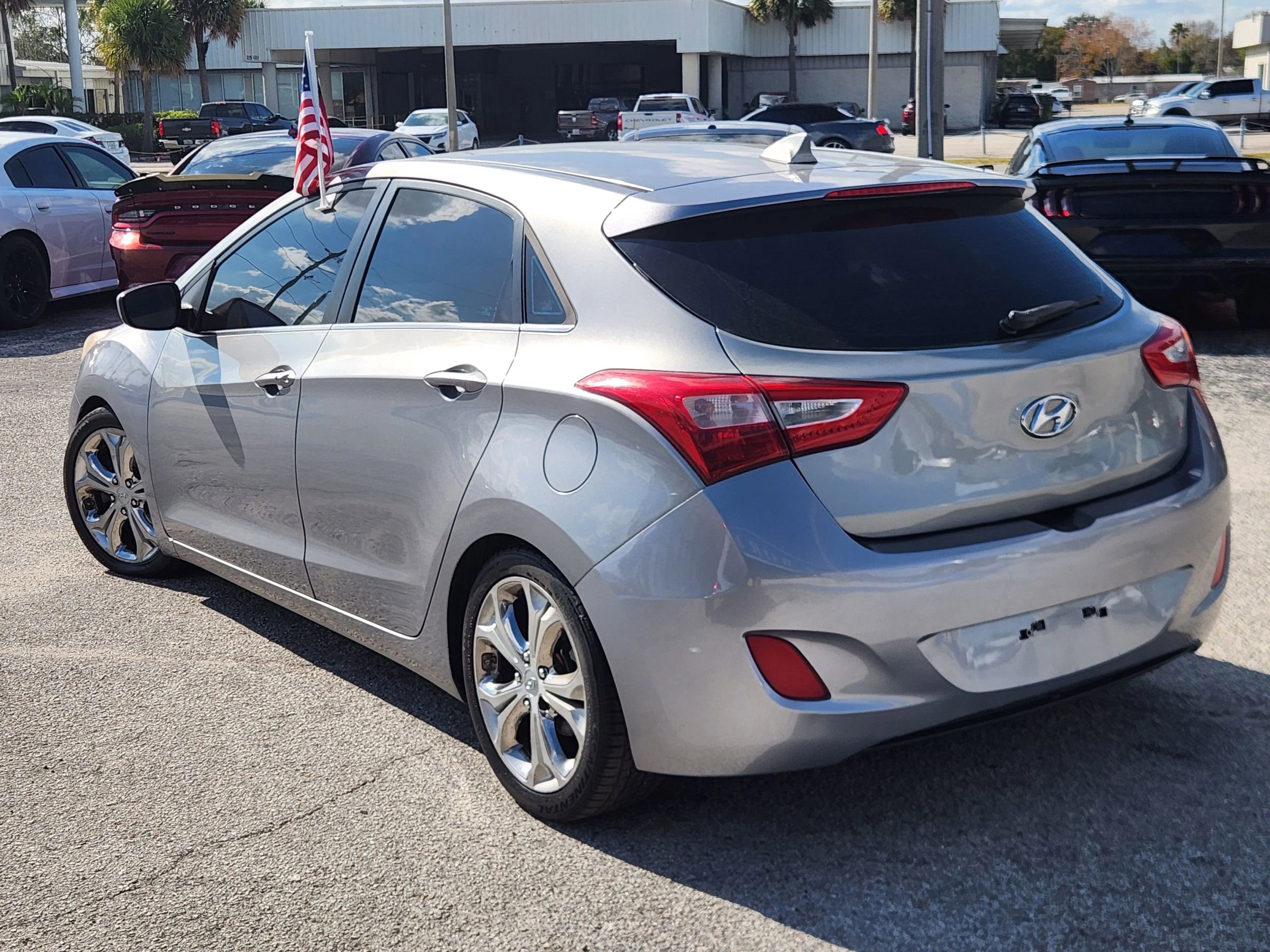 Used 2013 Hyundai Elantra GT w/ Touch & Go Pkg image 6