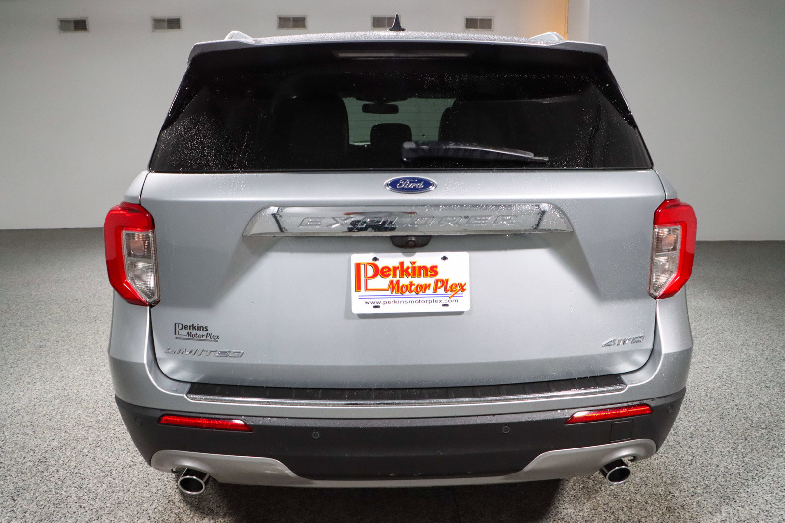 Used 2023 Ford Explorer Limited image 8