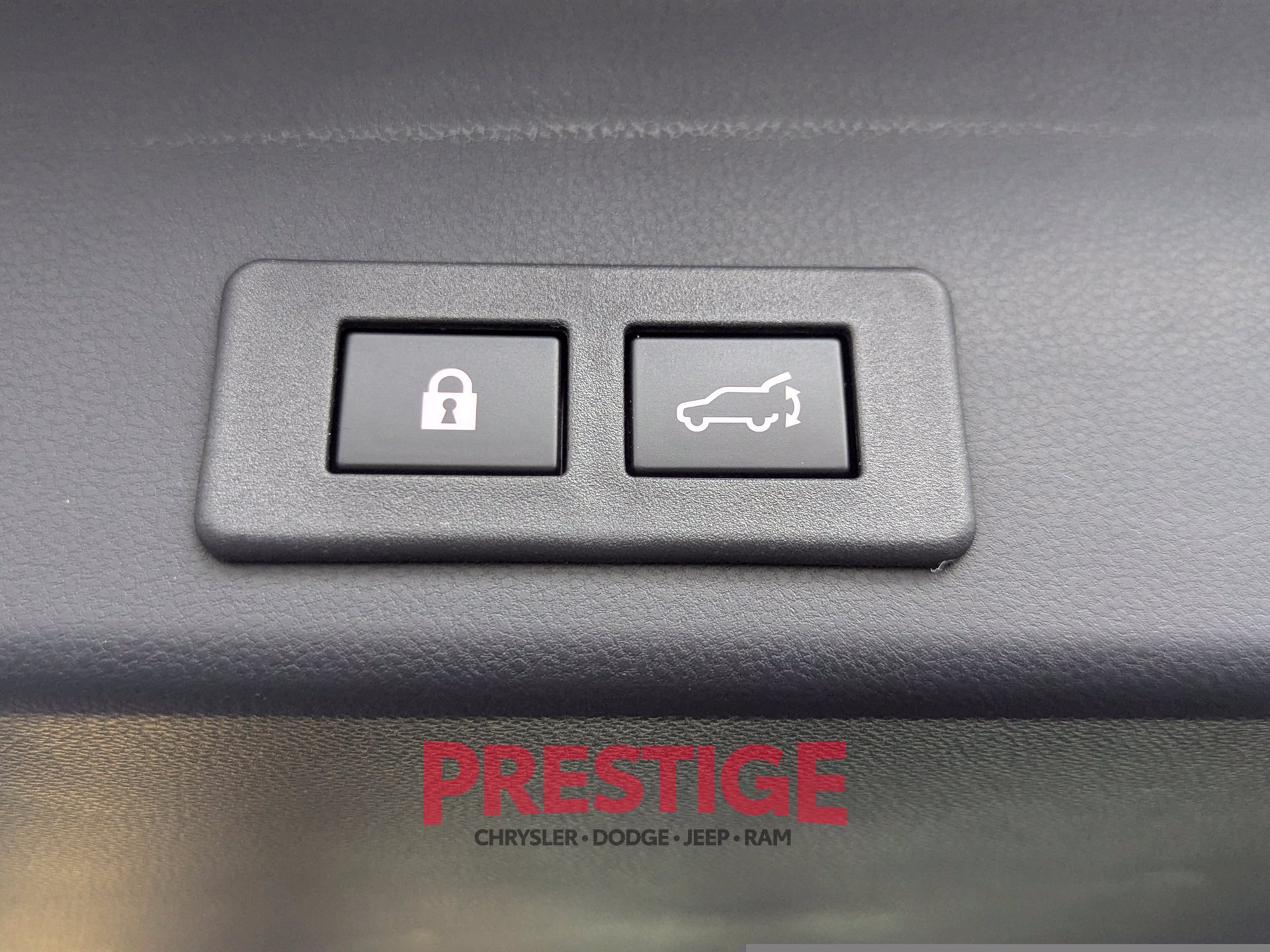 Used 2025 Subaru Ascent Touring w/ Popular Package #2 AWD/4WD image 11