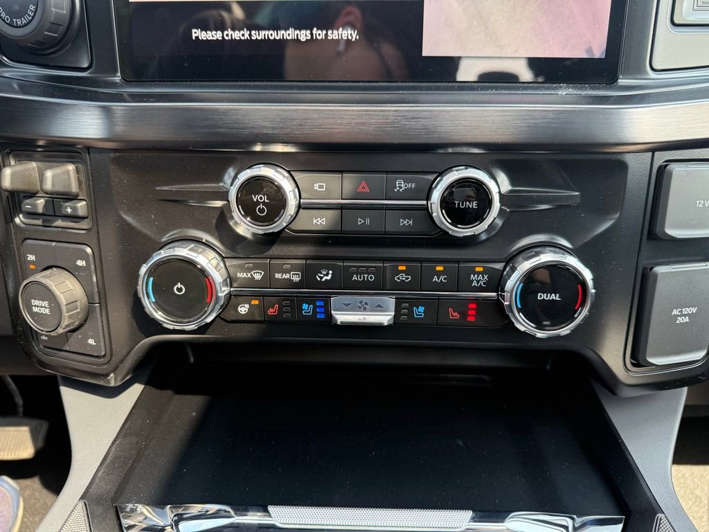 New 2026 Ford F350 Lariat w/ Lariat Premium Package image 26