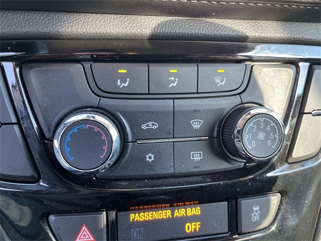 Used 2022 Buick Encore Preferred w/ Safety Package image 18
