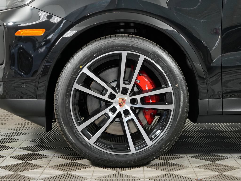 New 2026 Porsche Cayenne S AWD/4WD image 12