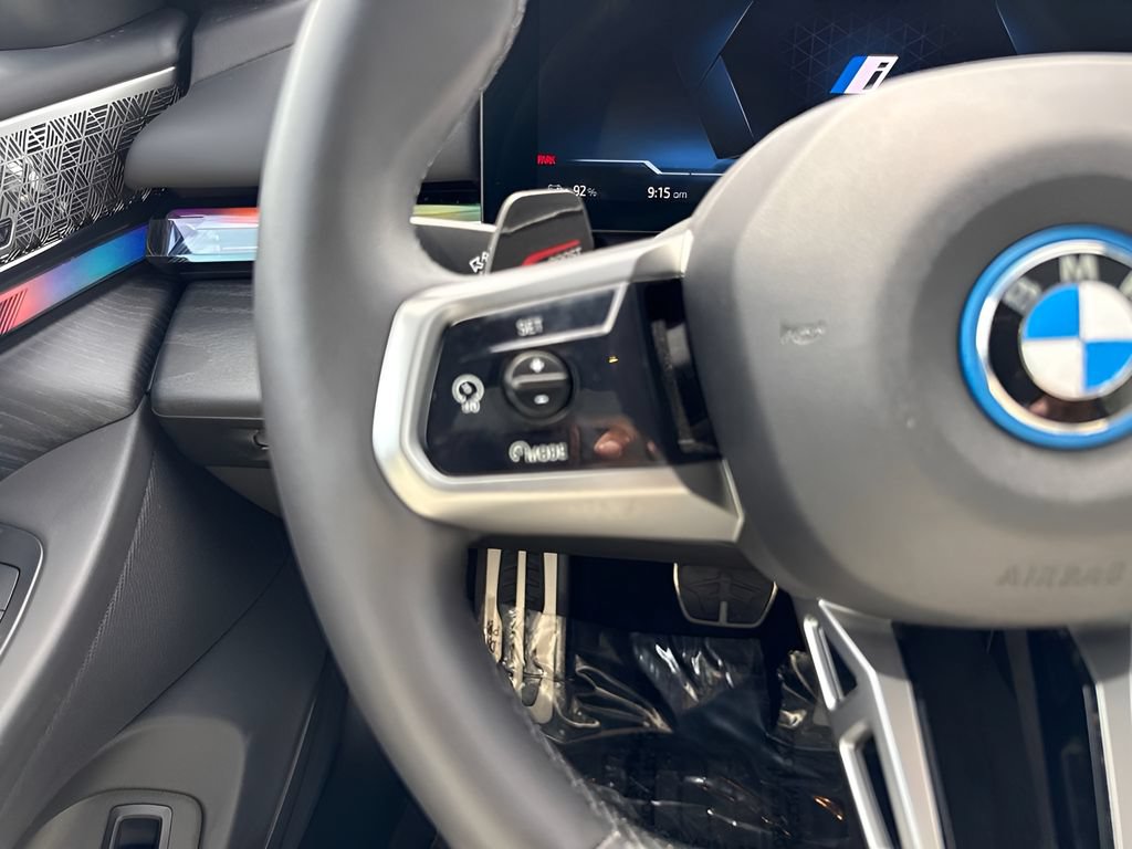 Used 2024 BMW i5 eDrive40i w/ M Sport Package RWD image 16