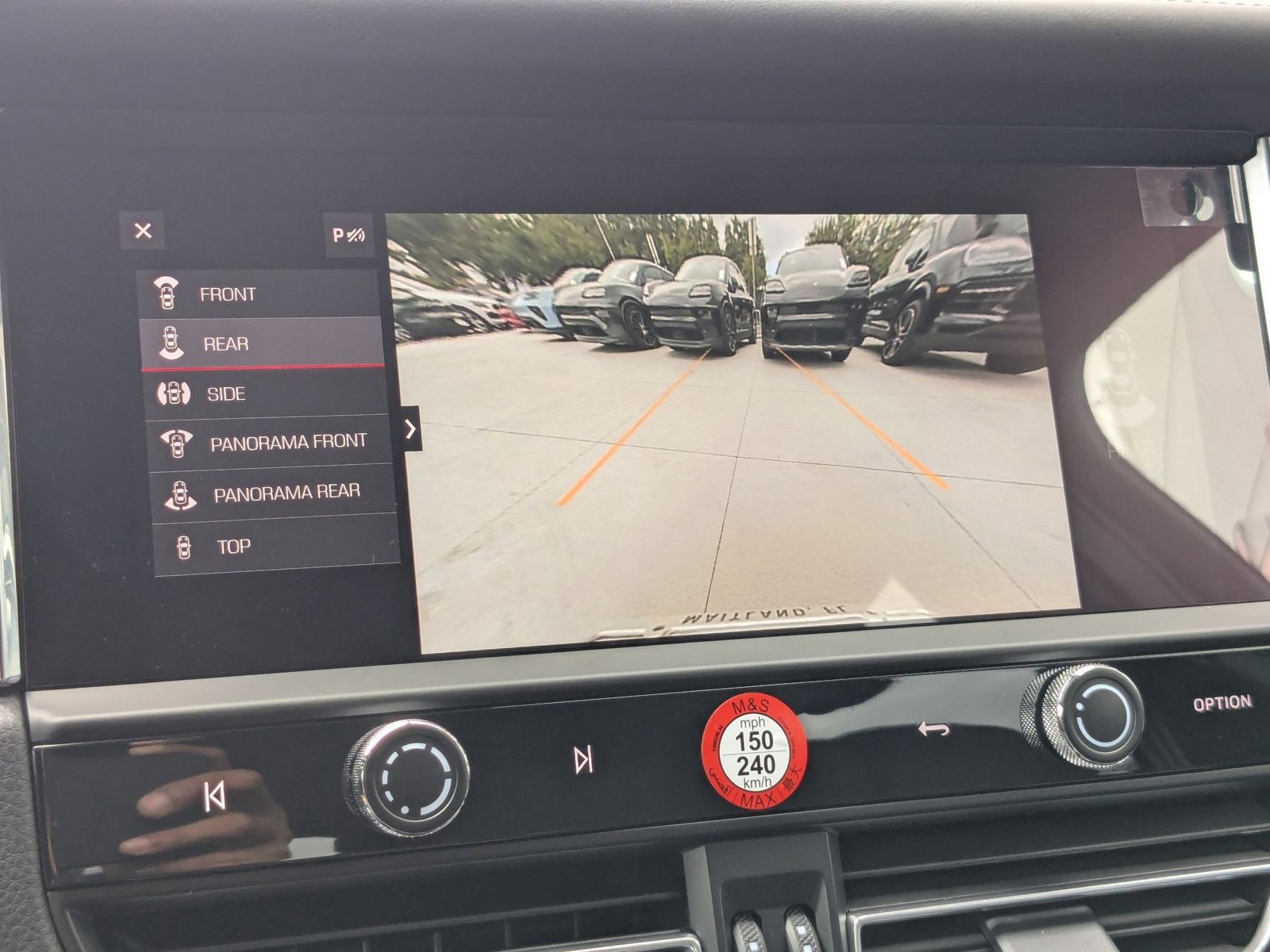 New 2026 Porsche Macan AWD/4WD image 18