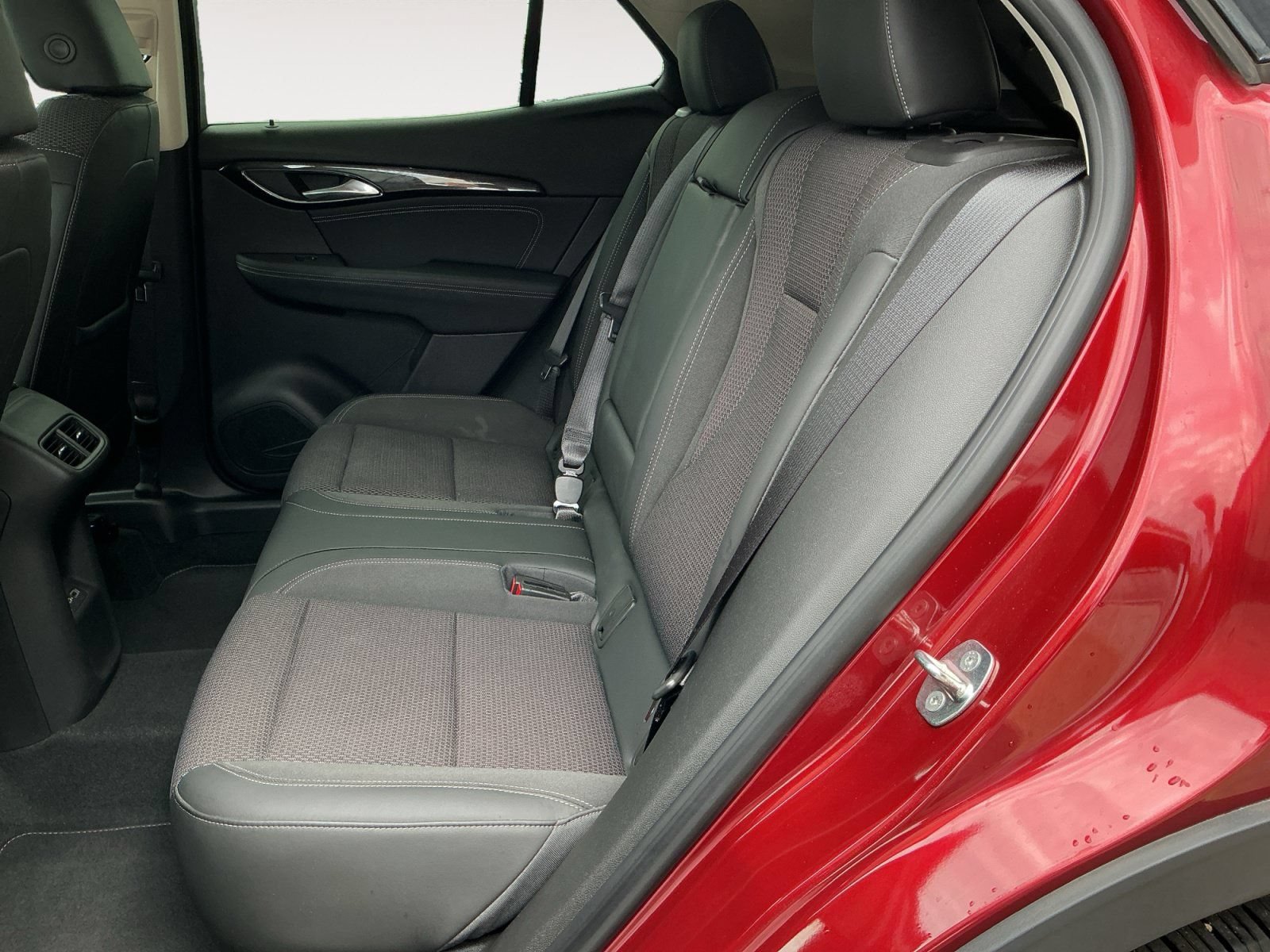 Used 2021 Buick Envision Preferred FWD image 13