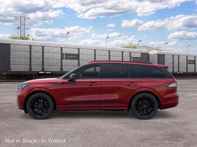 New 2026 Lincoln Aviator Reserve w/ Jet Appearance Package RWD image 3