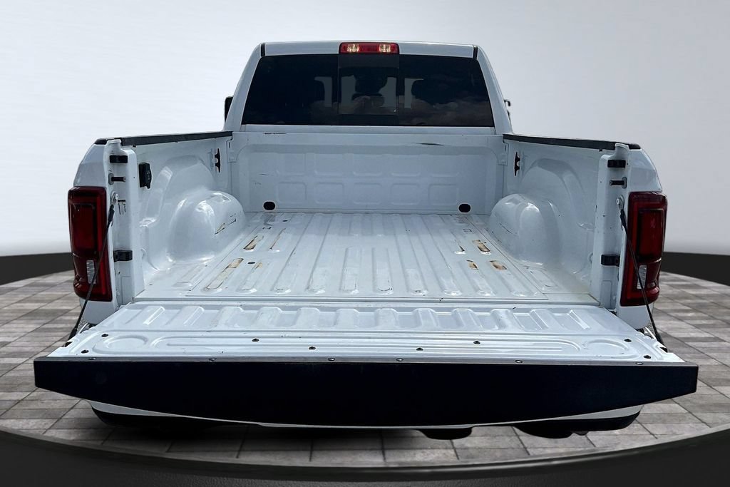 Used 2026 RAM 2500 Laramie AWD/4WD image 8