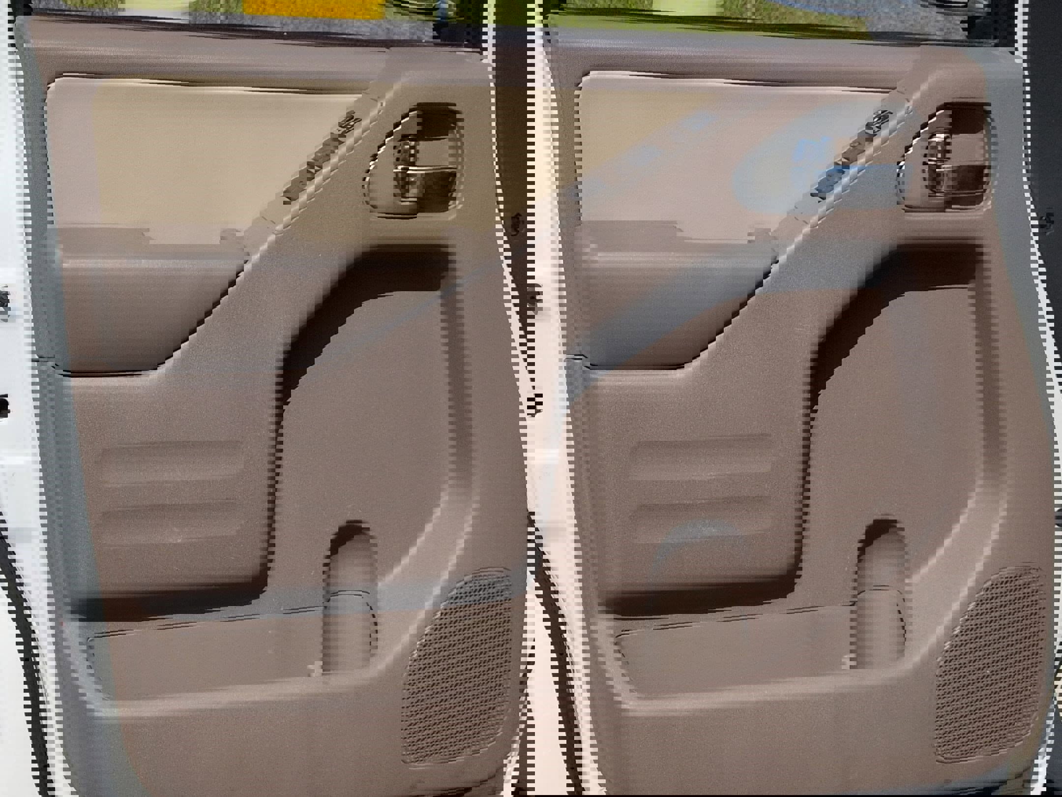 Used 2019 Nissan Frontier SL image 12