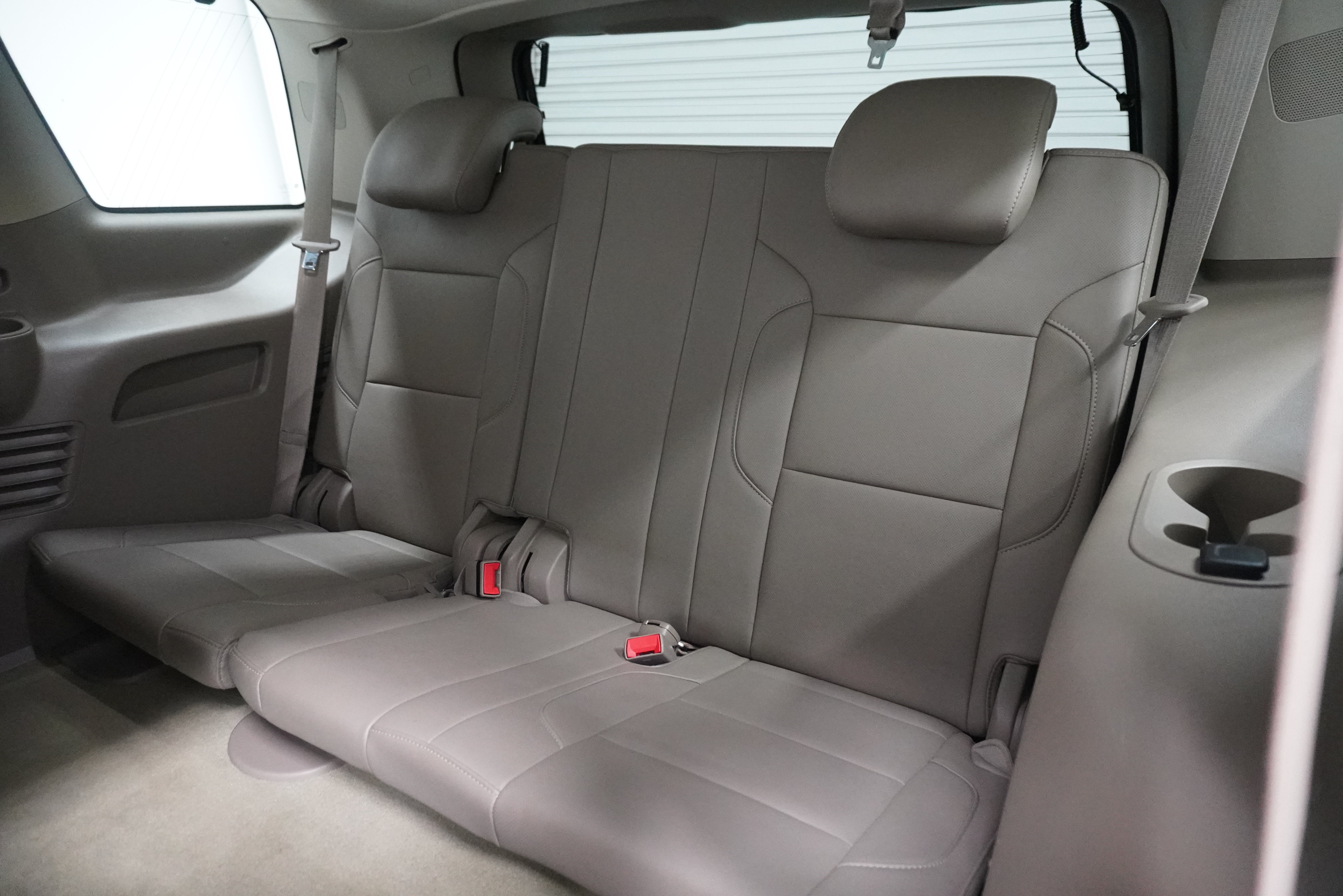 Used 2016 Chevrolet Tahoe LTZ RWD image 13