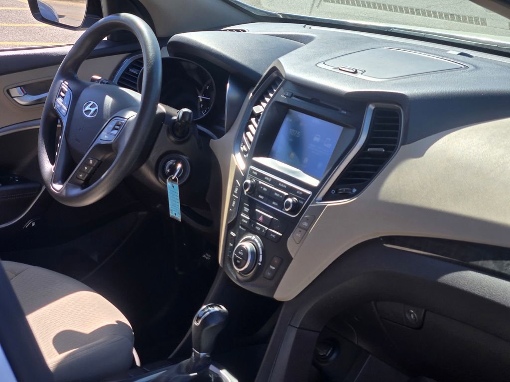 Used 2017 Hyundai Santa Fe Sport AWD/4WD image 11