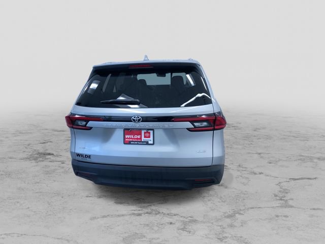 Used 2025 Toyota Grand Highlander AWD image 9