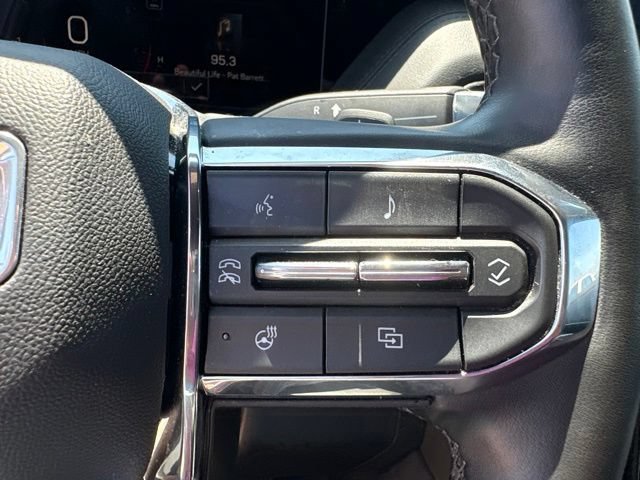Used 2025 GMC Yukon XL Denali AWD/4WD image 18
