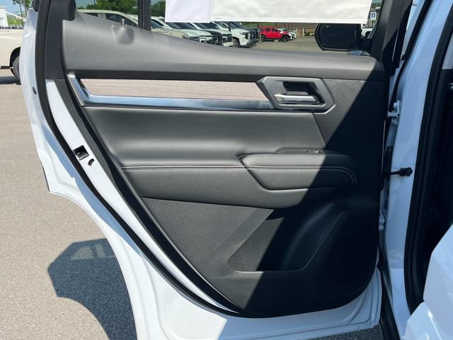 New 2026 GMC Terrain Denali w/ LPO, Floor Liner Package AWD/4WD image 23