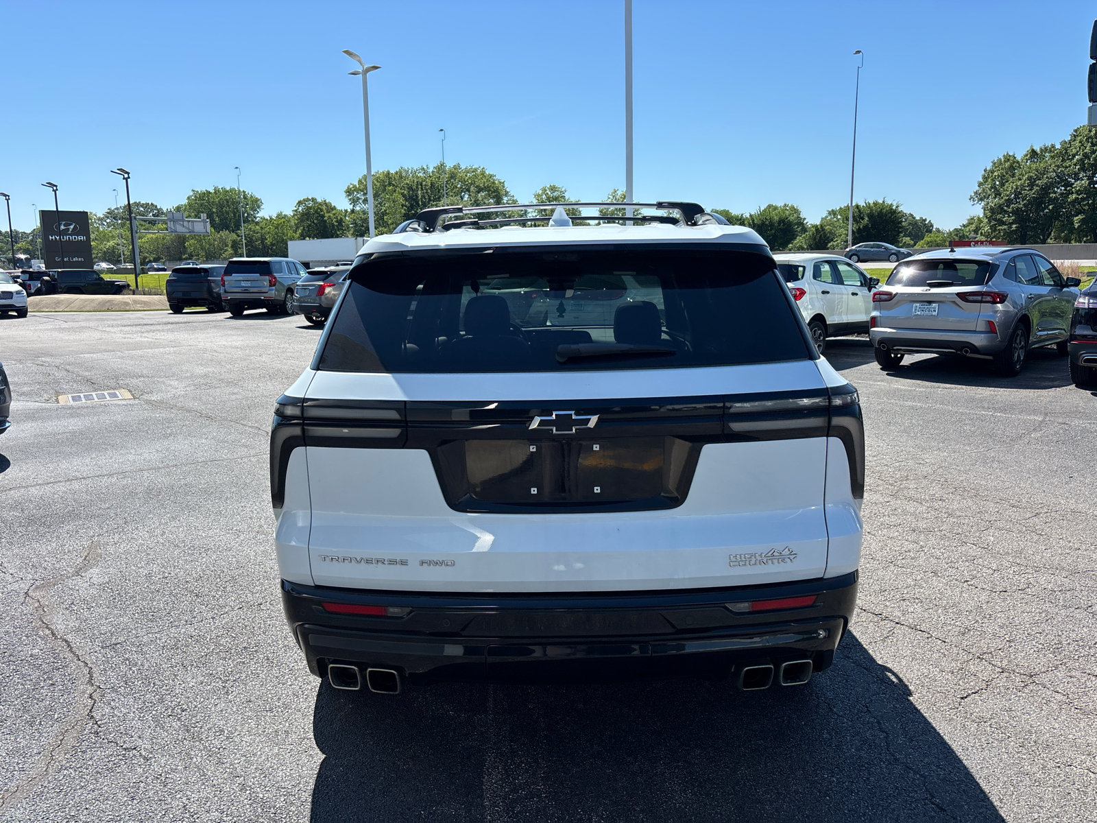 Used 2026 Chevrolet Traverse High Country w/ LPO, Floor Liner Package AWD/4WD image 6