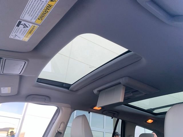 Used 2017 Honda Pilot Elite image 11
