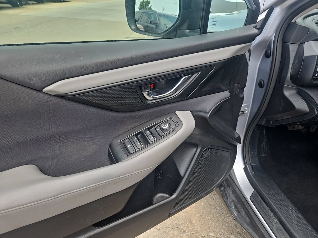Used 2023 Subaru Outback Premium AWD/4WD image 34