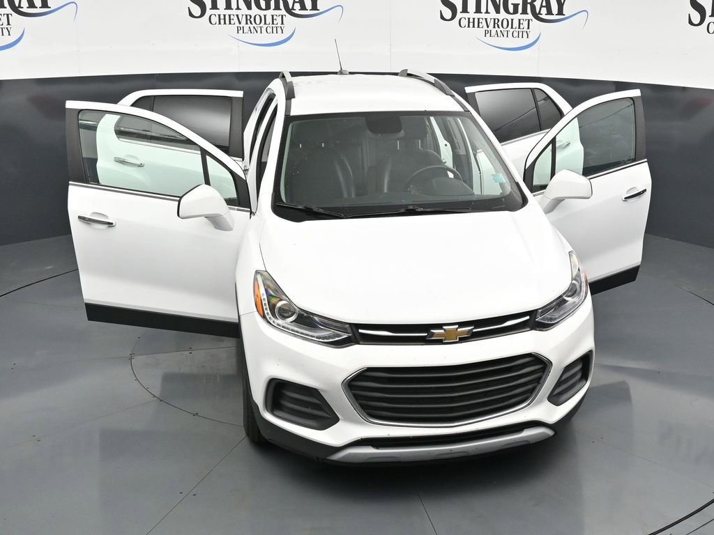 Used 2020 Chevrolet Trax LT w/ LT Convenience Package FWD image 34