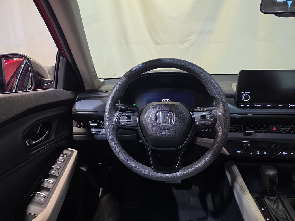 Used 2025 Honda Accord SE image 11