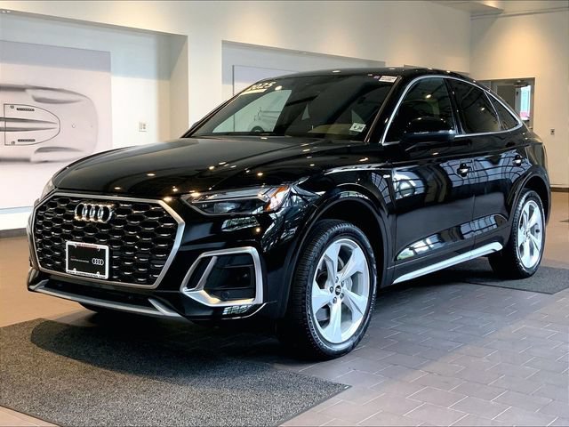 Certified 2025 Audi Q5 2.0T Premium Plus w/ Premium Plus Package AWD/4WD image 2