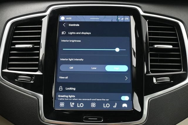 Used 2023 Volvo XC90 B6 Plus w/ Protection Package AWD/4WD image 17