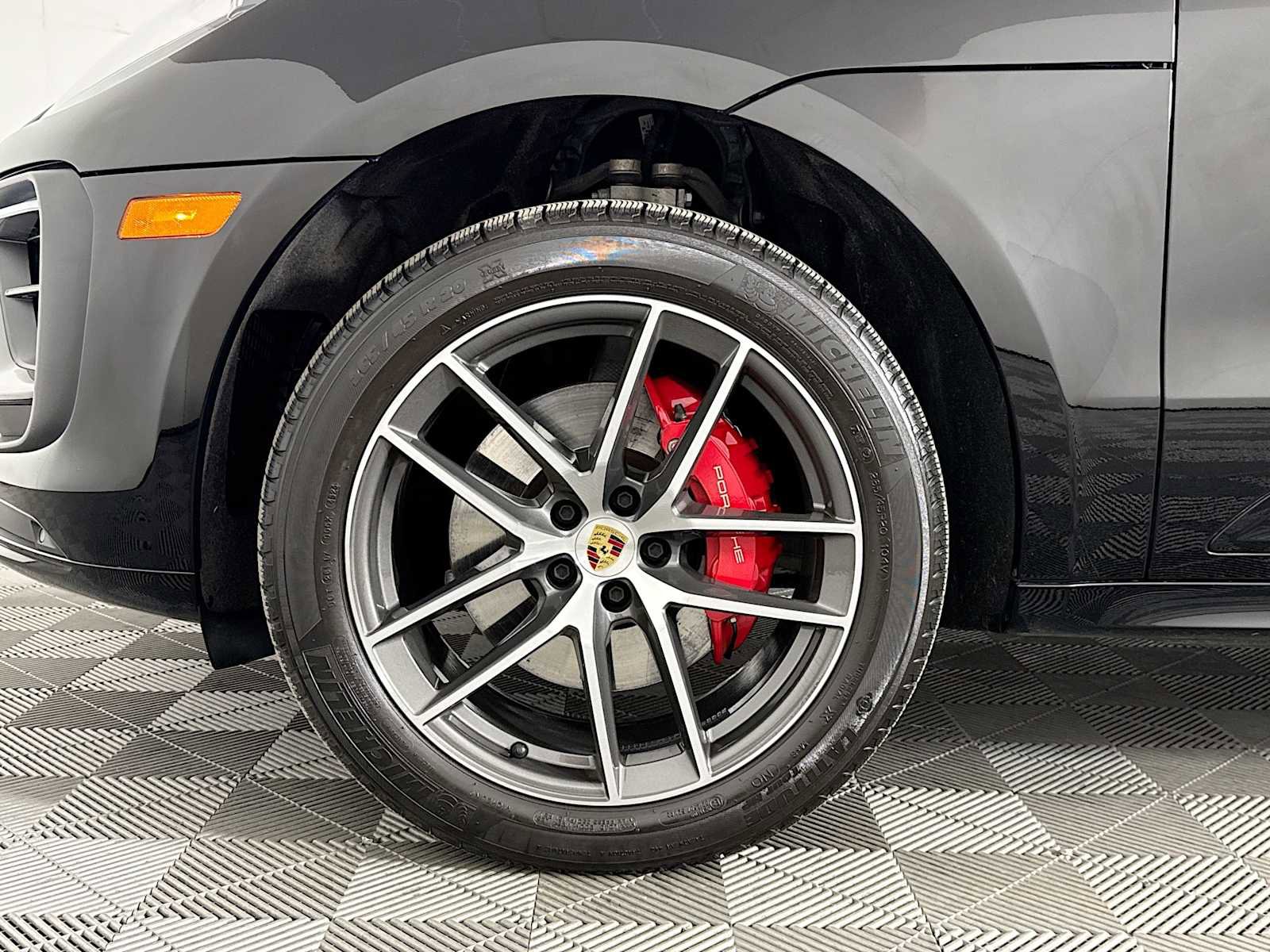 Used 2024 Porsche Macan S image 31