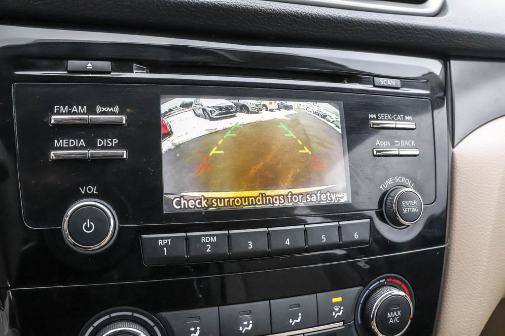 Used 2015 Nissan Rogue S image 7