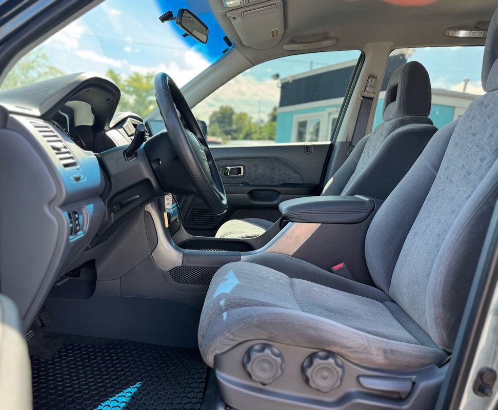 Used 2005 Honda Pilot LX image 13