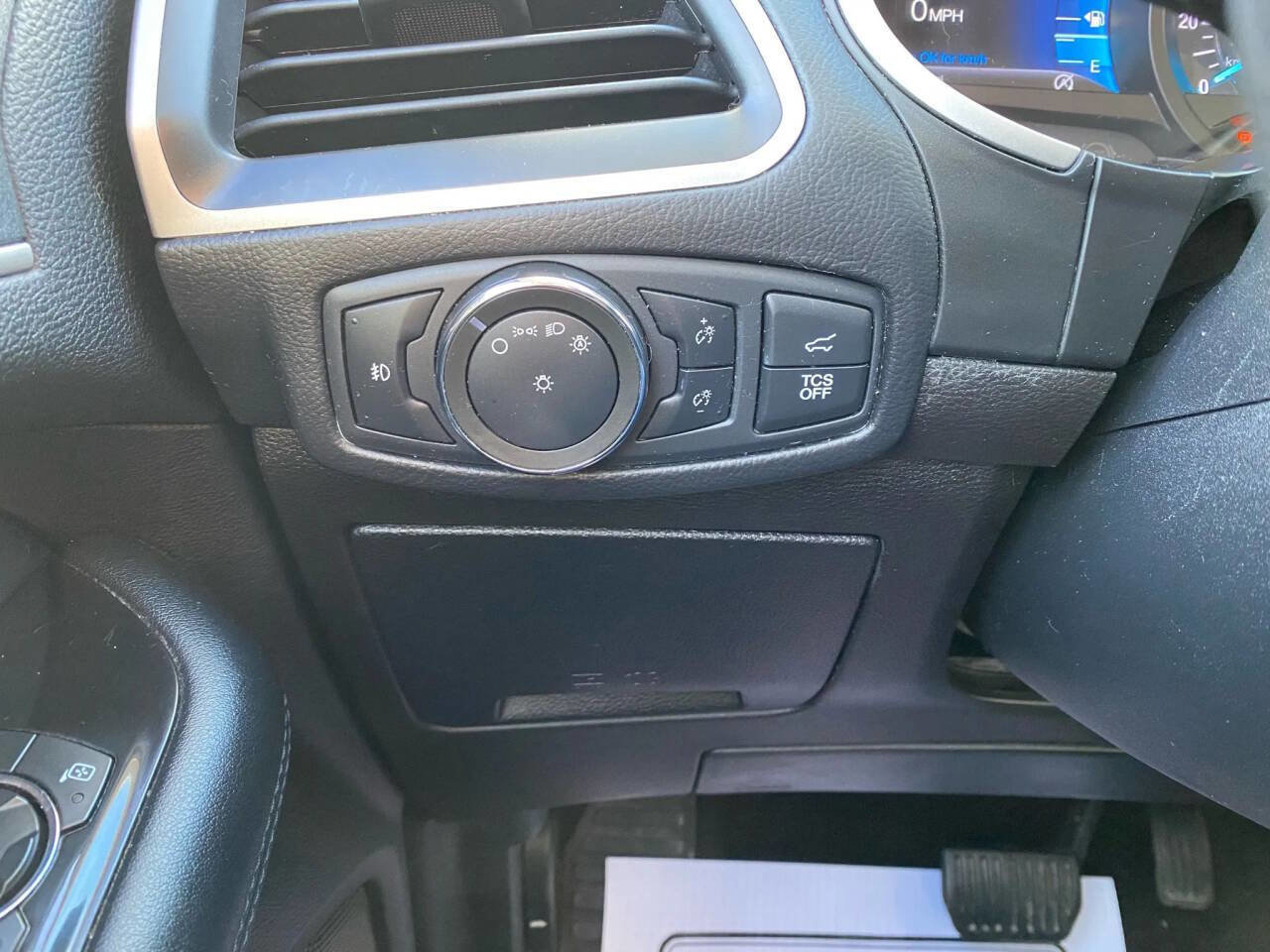 Used 2020 Ford Edge SEL w/ Convenience Package image 16