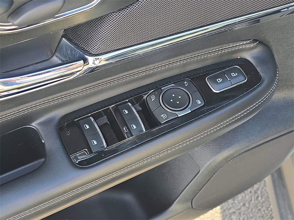 Used 2021 Lincoln Corsair Reserve w/ Equipment Group 201A image 17