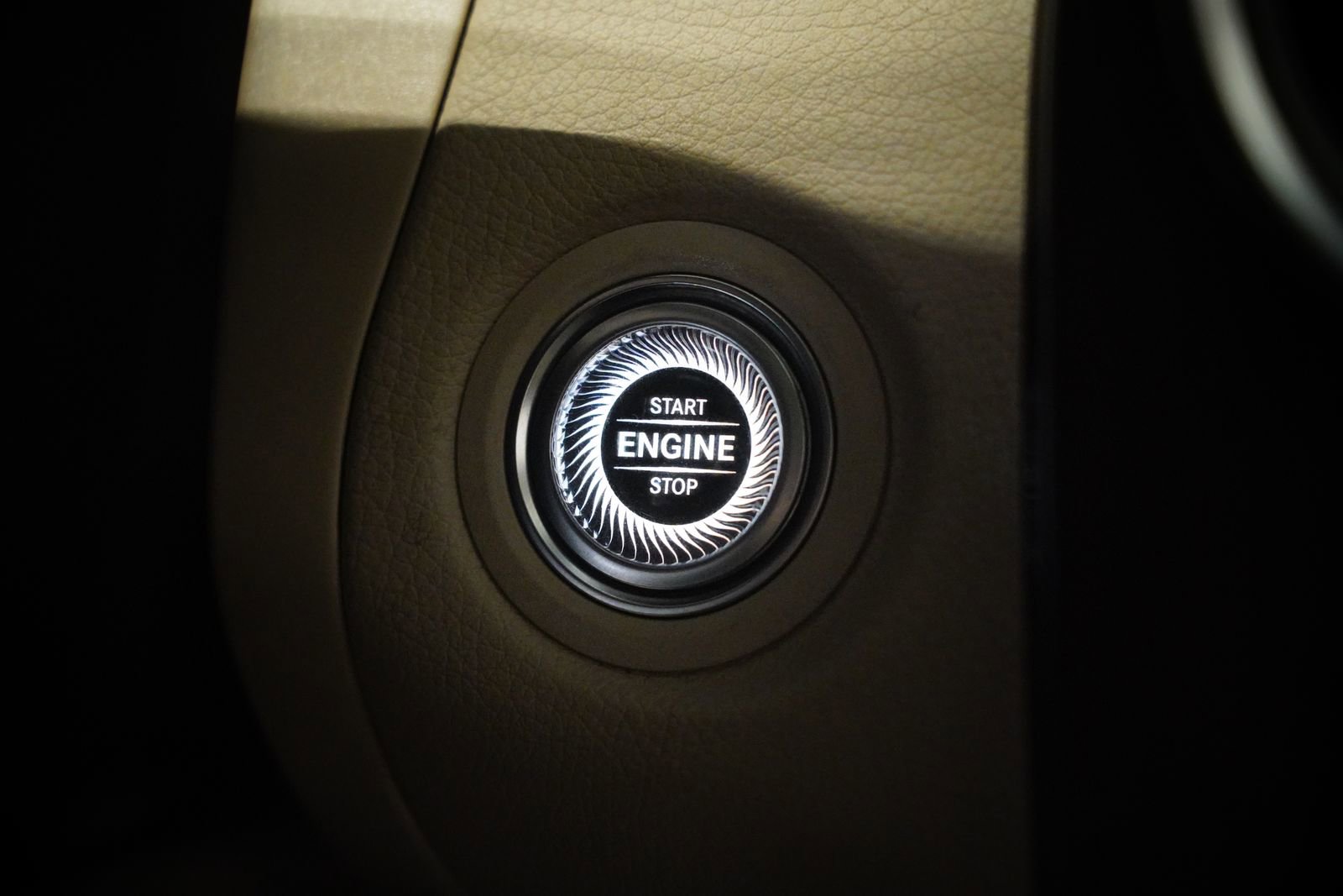 Certified 2022 Mercedes-Benz GLC 300 4MATIC image 22