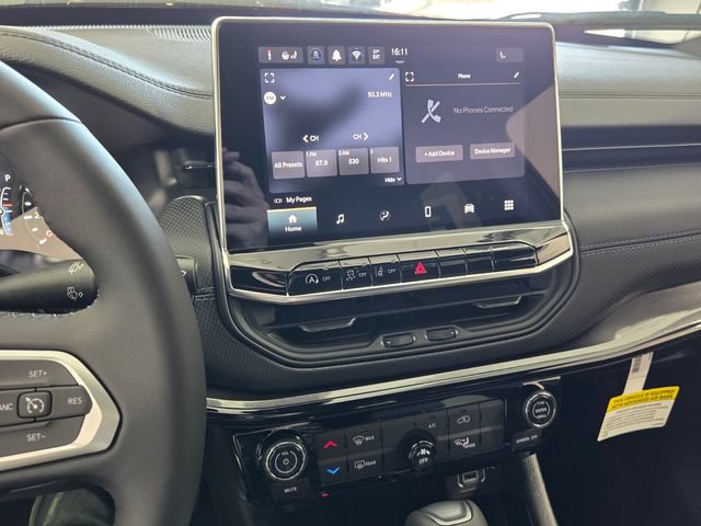 New 2026 Jeep Compass Latitude AWD/4WD image 17