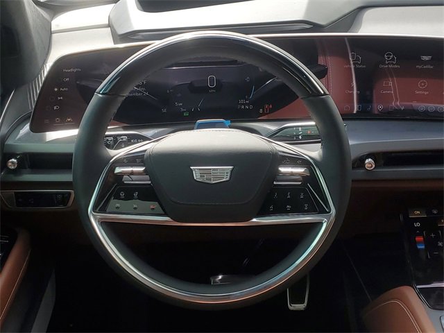 New 2026 Cadillac Vistiq Platinum image 9