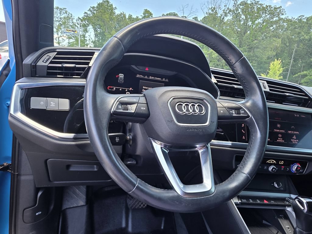 Used 2019 Audi Q3 2.0T Premium Plus w/ Premium Plus Package AWD/4WD image 10