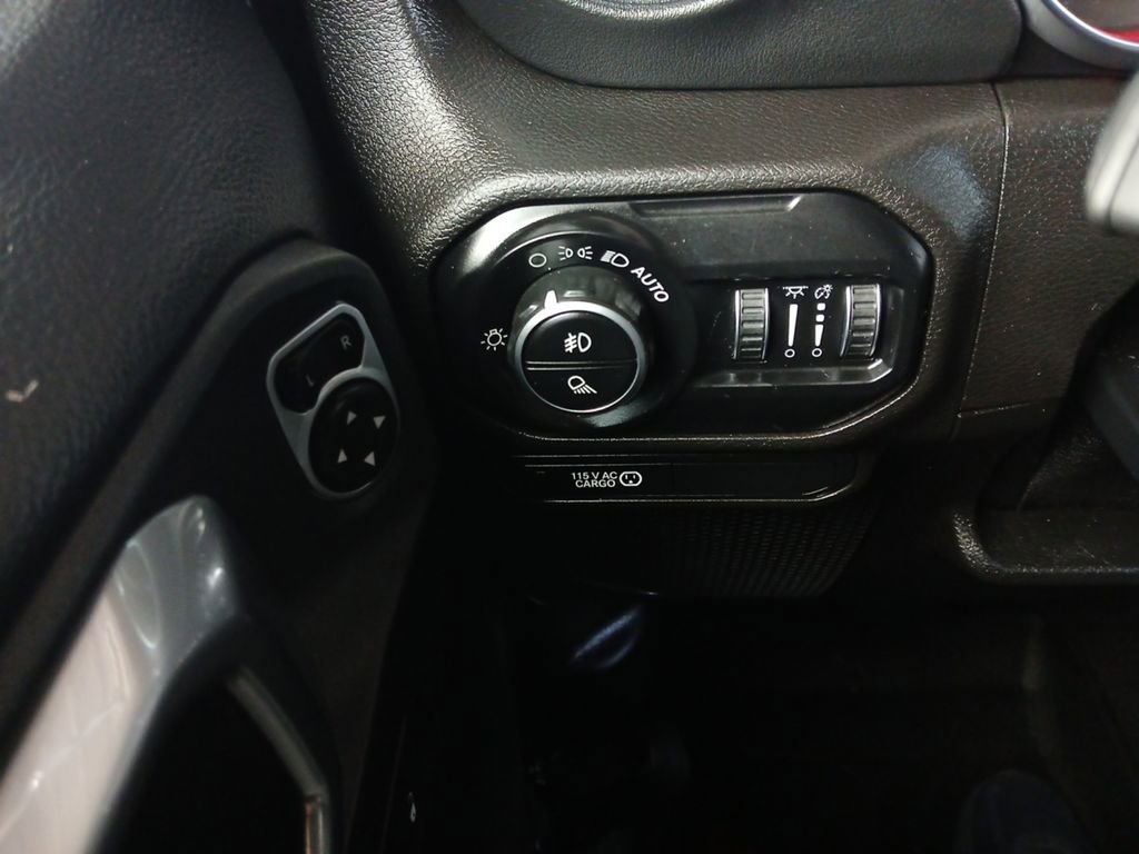 Used 2020 Jeep Gladiator Rubicon image 11